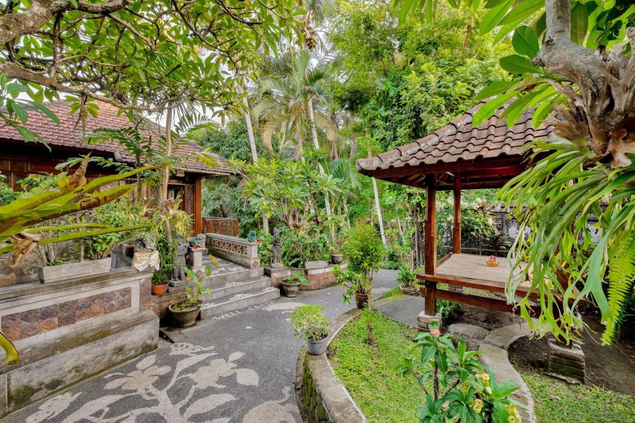 होटल Kebun Indah Ubud (Bali)