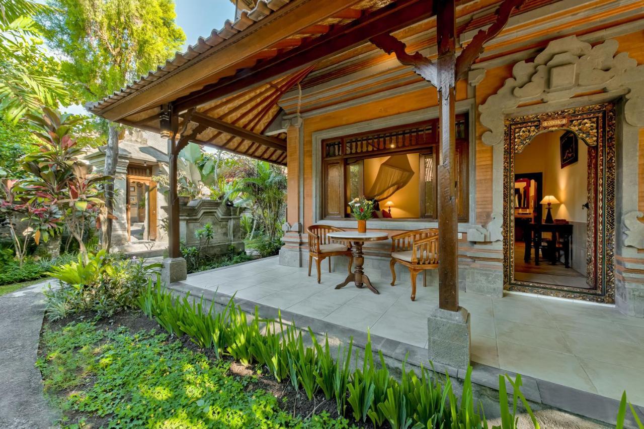 होटल Kebun Indah 4*